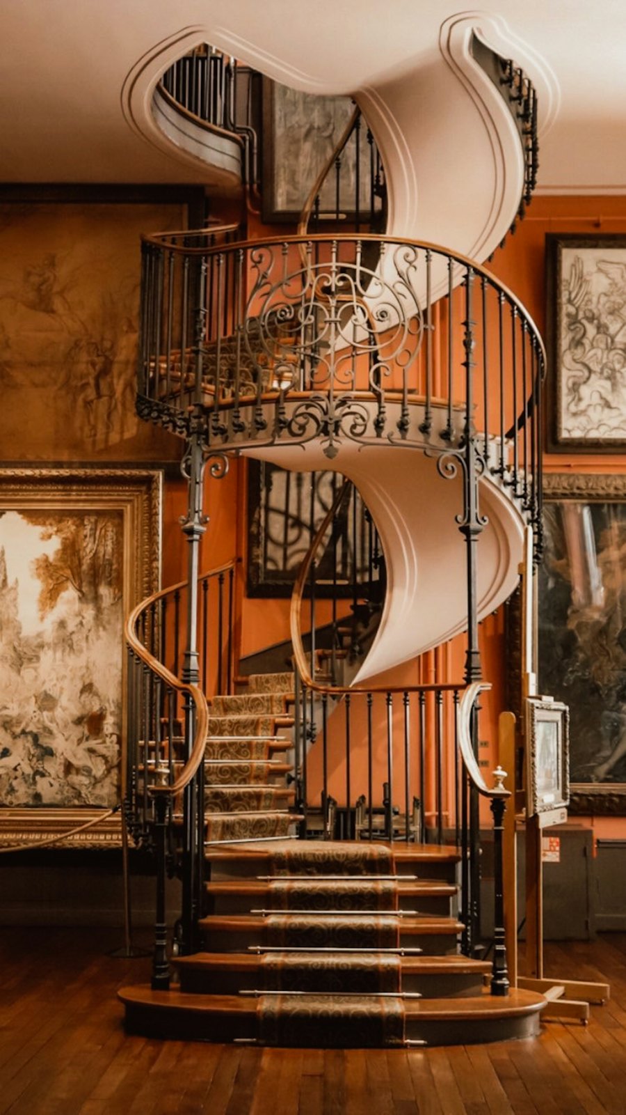 Wendeltreppe, Massivholz